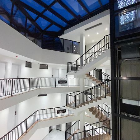 The Honeycomb Boutique Hotel 골렘 외부 사진