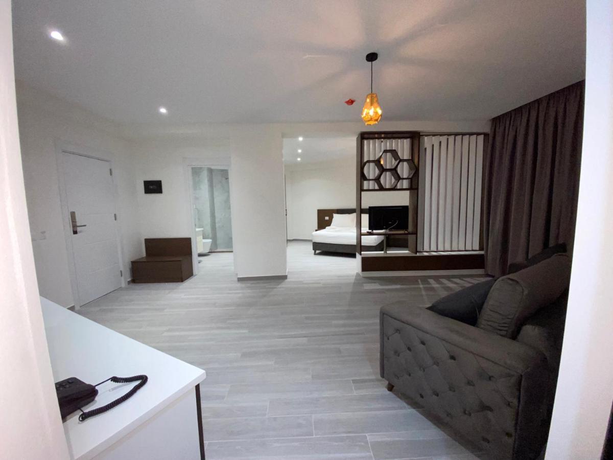 The Honeycomb Boutique Hotel 골렘 외부 사진