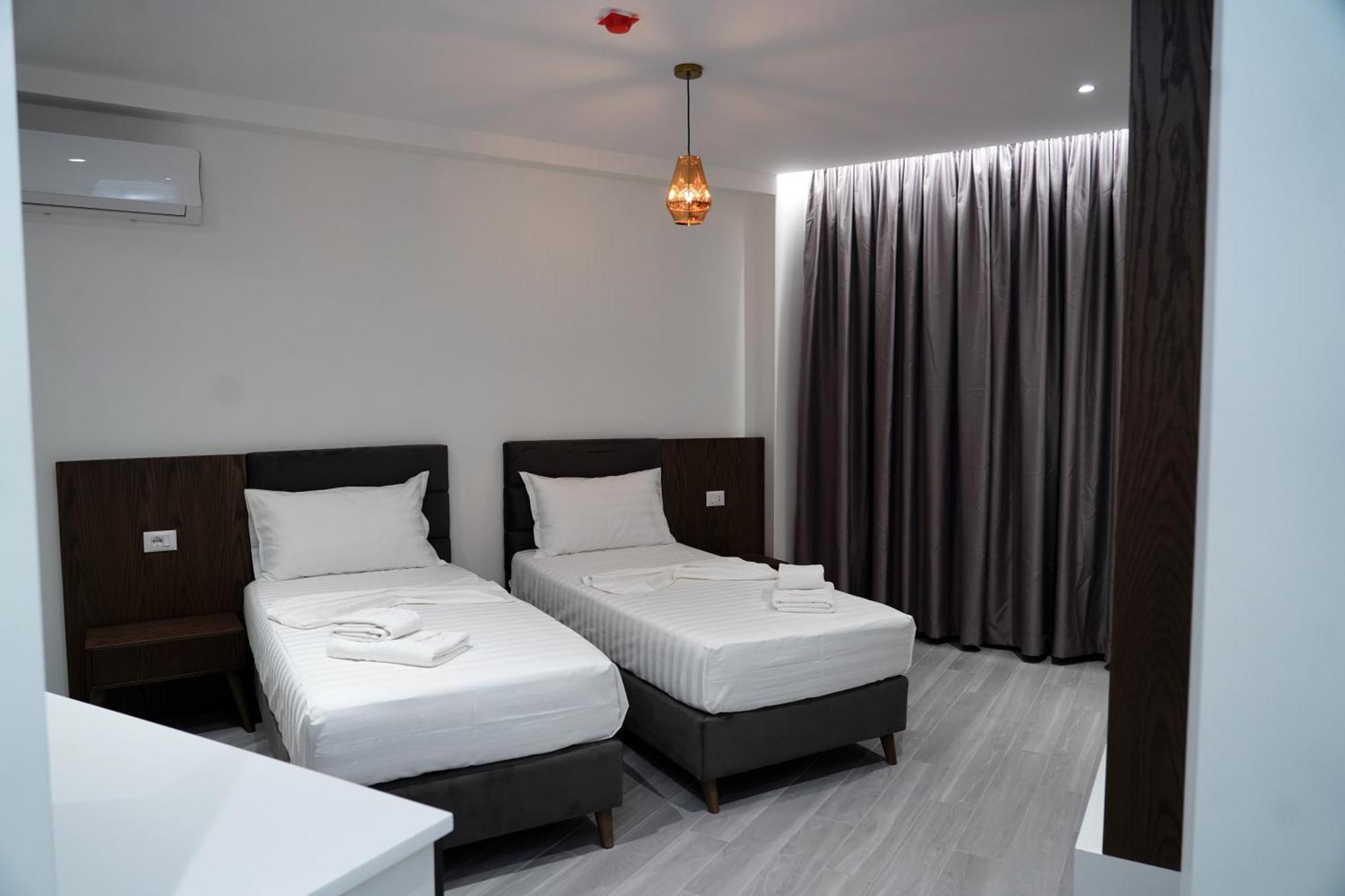 The Honeycomb Boutique Hotel 골렘 외부 사진