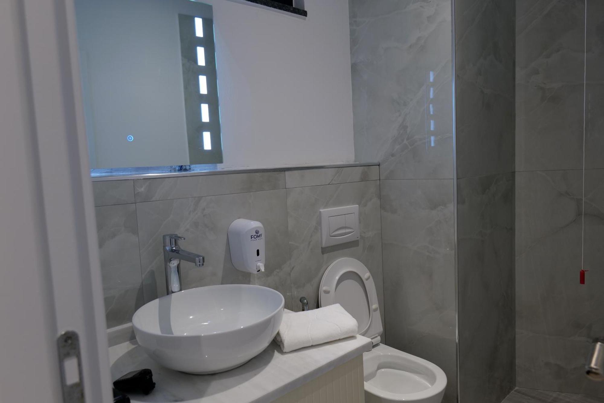 The Honeycomb Boutique Hotel 골렘 외부 사진