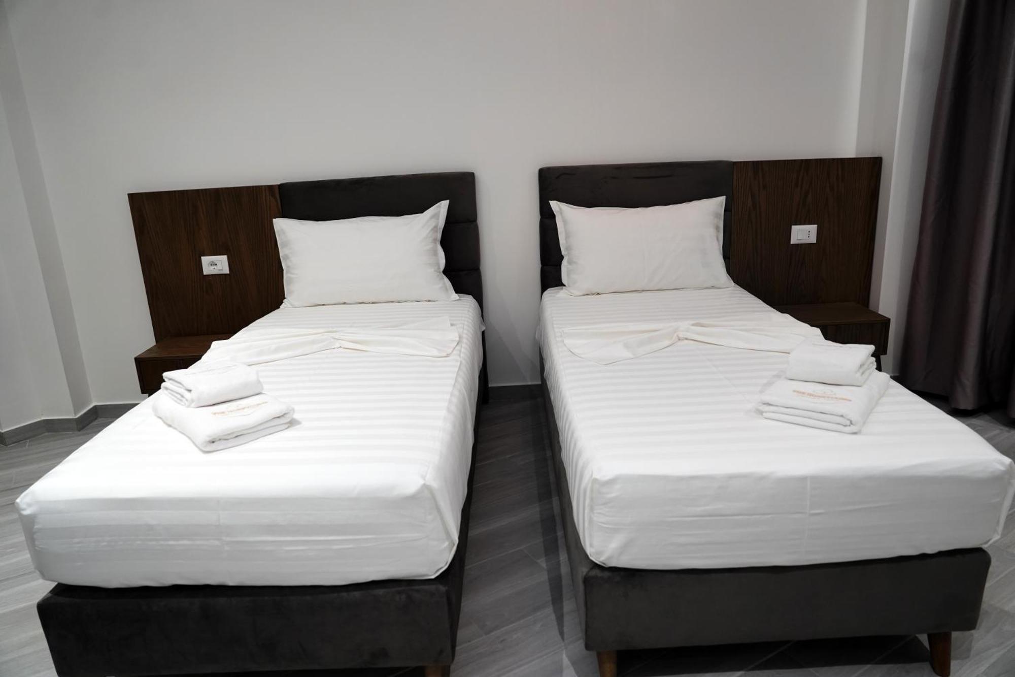 The Honeycomb Boutique Hotel 골렘 외부 사진