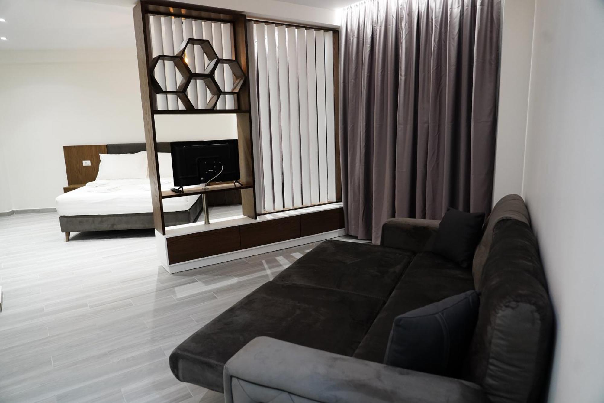 The Honeycomb Boutique Hotel 골렘 외부 사진