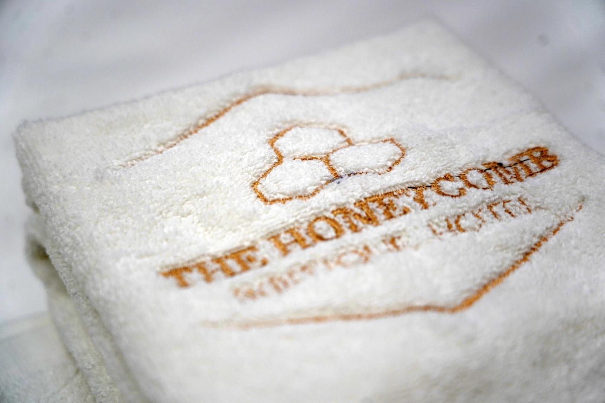 The Honeycomb Boutique Hotel 골렘 외부 사진