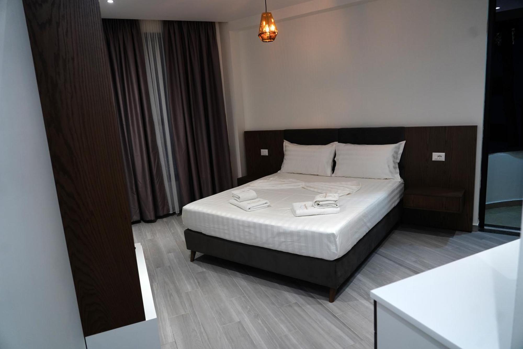 The Honeycomb Boutique Hotel 골렘 외부 사진