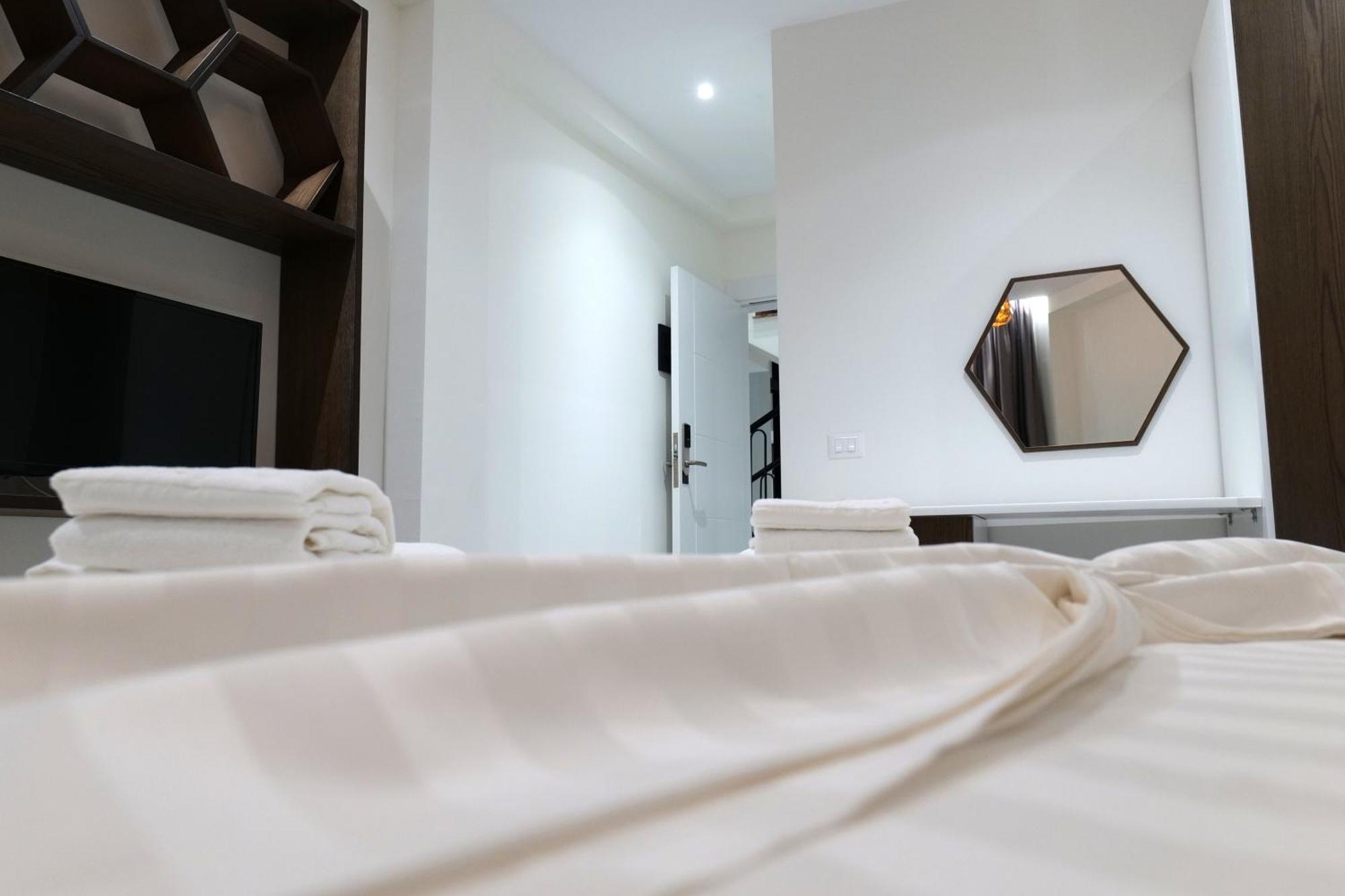The Honeycomb Boutique Hotel 골렘 외부 사진