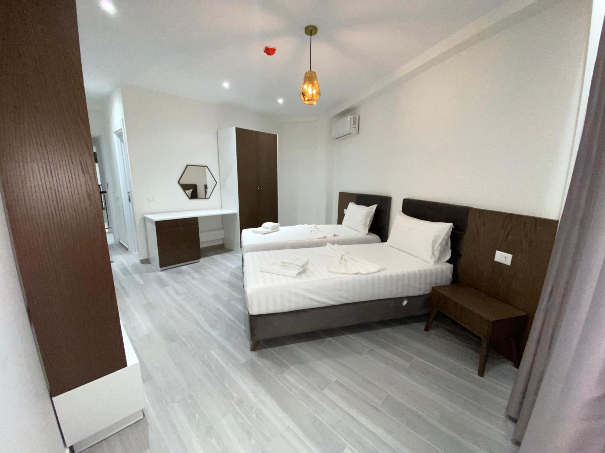 The Honeycomb Boutique Hotel 골렘 외부 사진