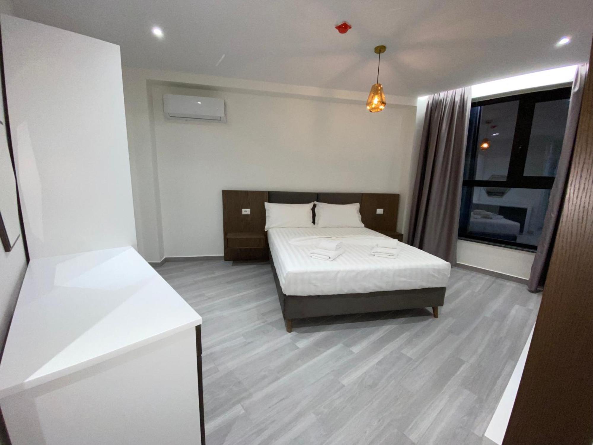 The Honeycomb Boutique Hotel 골렘 외부 사진