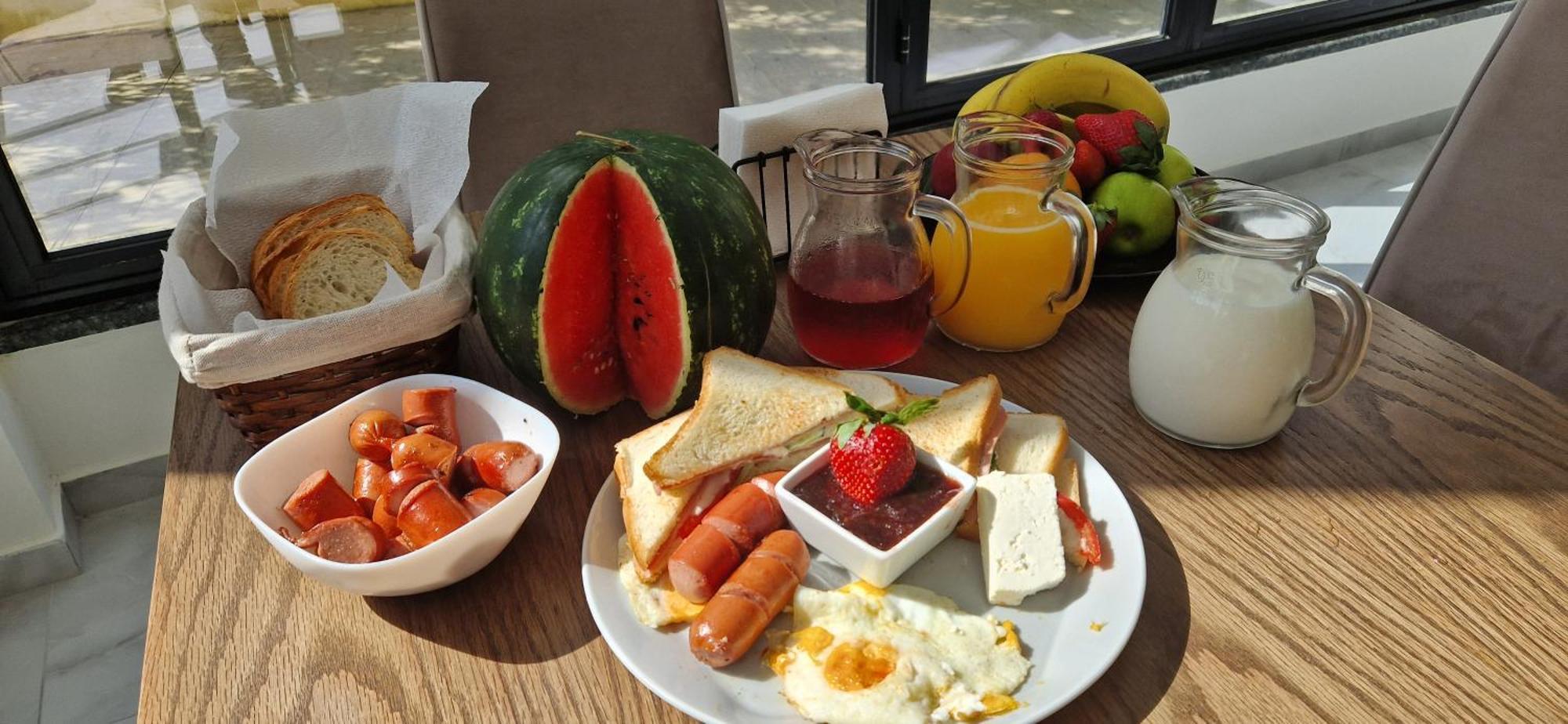 The Honeycomb Boutique Hotel 골렘 외부 사진
